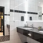 Hotel Thon Oslo Airport 4*