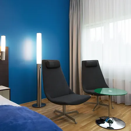 Thon Oslo Airport Otel 4*