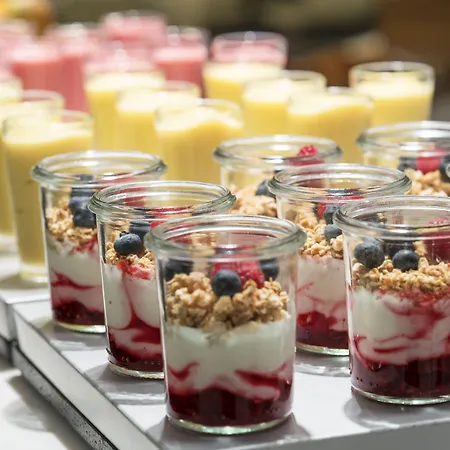 Otel Thon Oslo Airport 4*