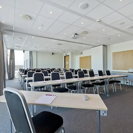Thon Oslo Airport Szálloda 4*
