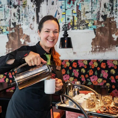 Thon Oslo Airport Hotel 4*